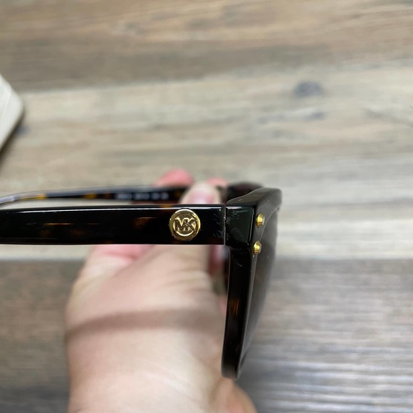 Michael Kors Womens Model MK2045 Cat Eye Sunglasses Black Full Rim - Picture 8 of 8